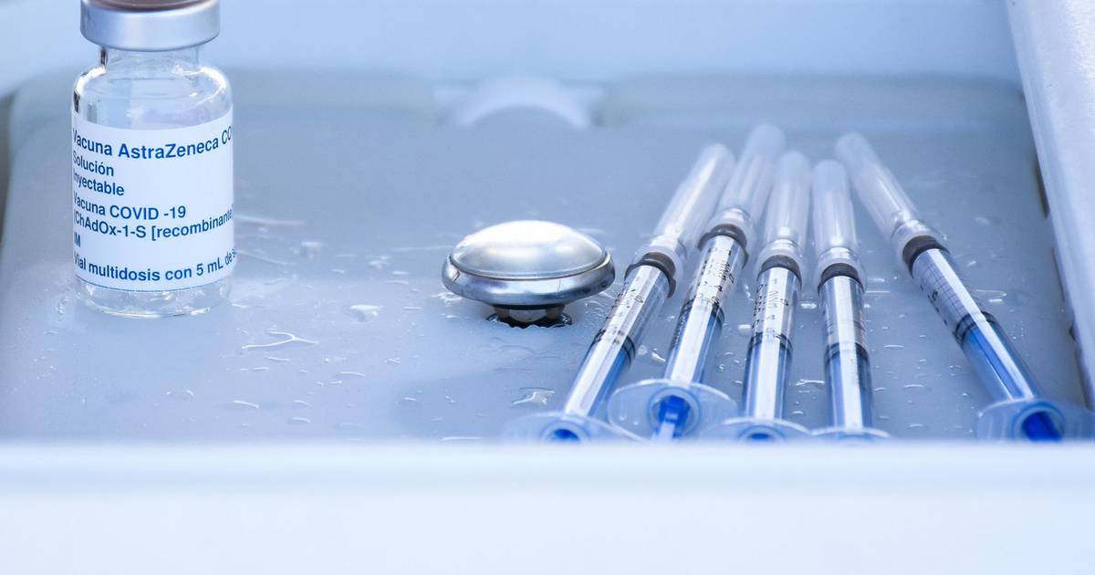 ¡Ya hay vacunas de AstraZeneca! Llega a México embarque con 14 millones de dosis