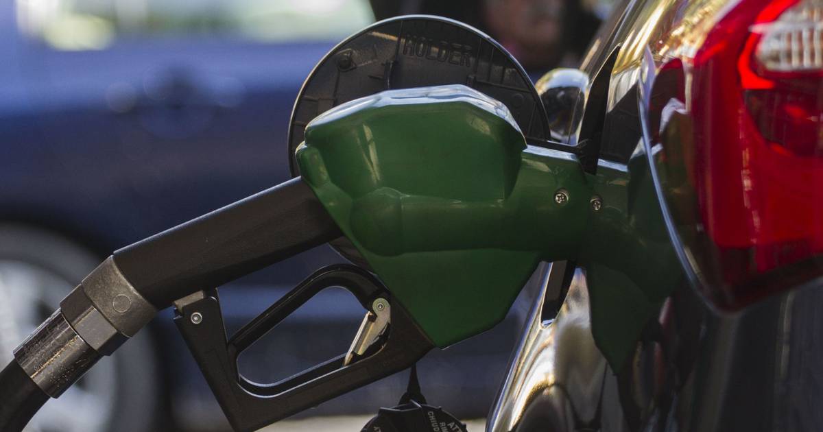 ‘Litros de a litro’ de gasolina o cárcel de hasta 12 años por fraude, propone diputada de Morena