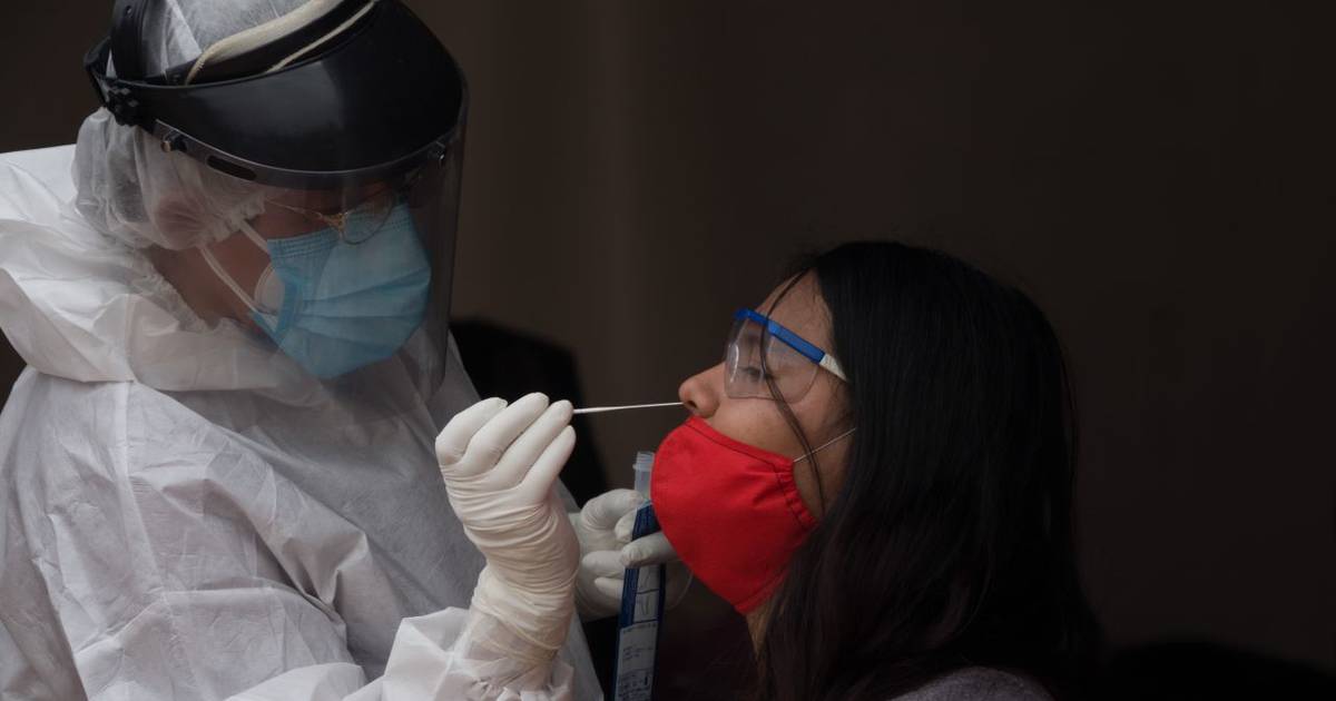 COVID-19 en México: Reportan 2,712 casos nuevos y 125 muertes en un día