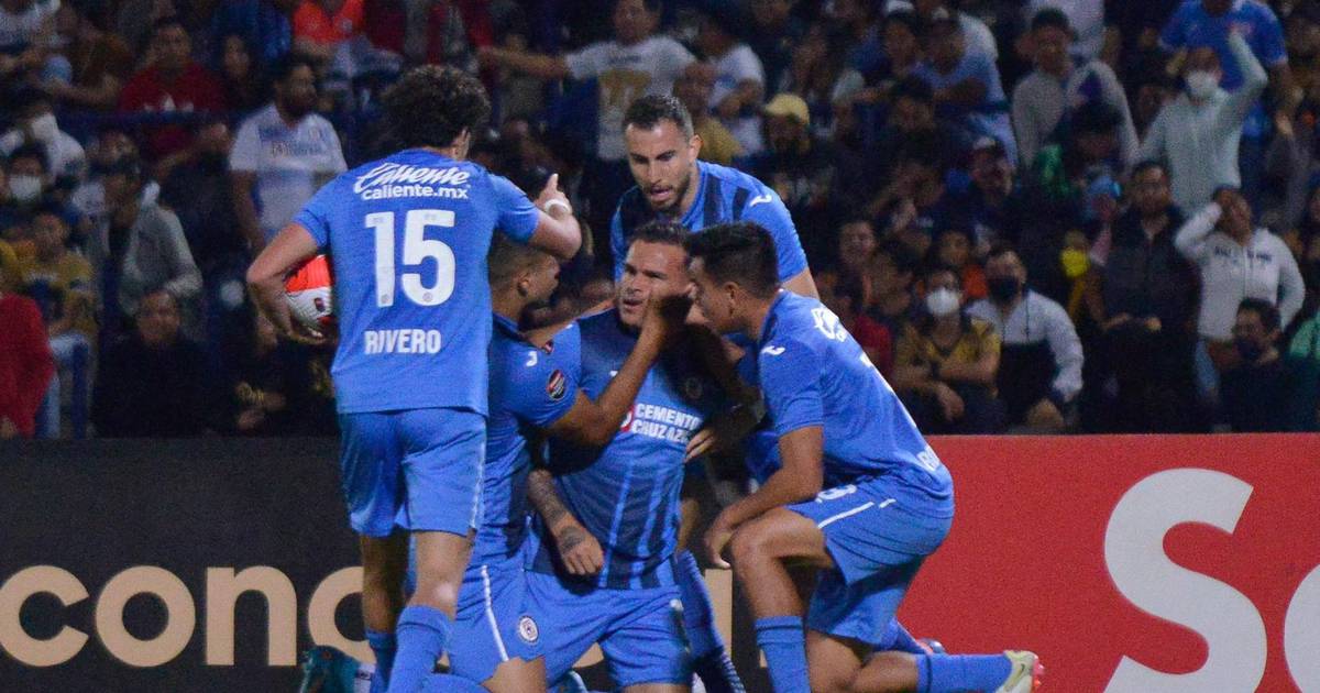 Liberan a Joaquín Velázquez, exasistente técnico del Cruz Azul, por falta de pruebas