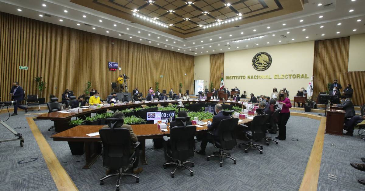 Oposición acusa a Morena de usar erario para ‘campaña’ de revocación de mandato