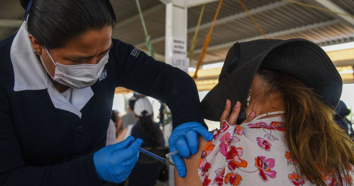 México aplica 77,002 nuevas dosis de vacunas COVID; van 193.9 millones