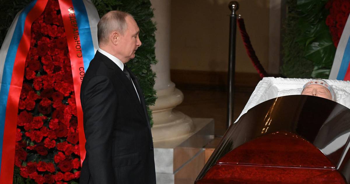 Rusia reorganiza a su ejército en Ucrania para tener ‘algún éxito’ antes del 9 de mayo