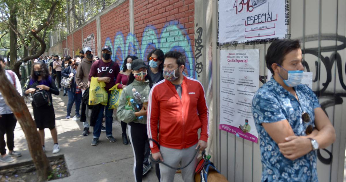 ¿Y dónde está la papelería? Desaparece presidenta de casilla en Veracruz