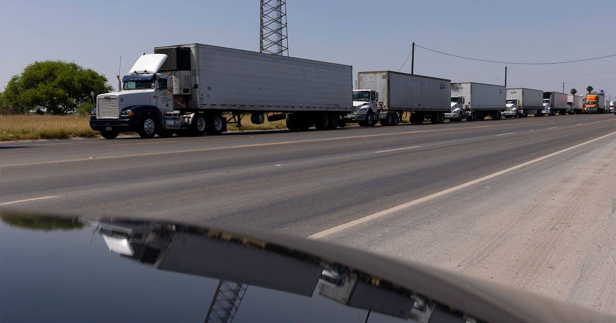 Revisiones a camiones en Texas le costaron 42 mdd a transportistas mexicanos