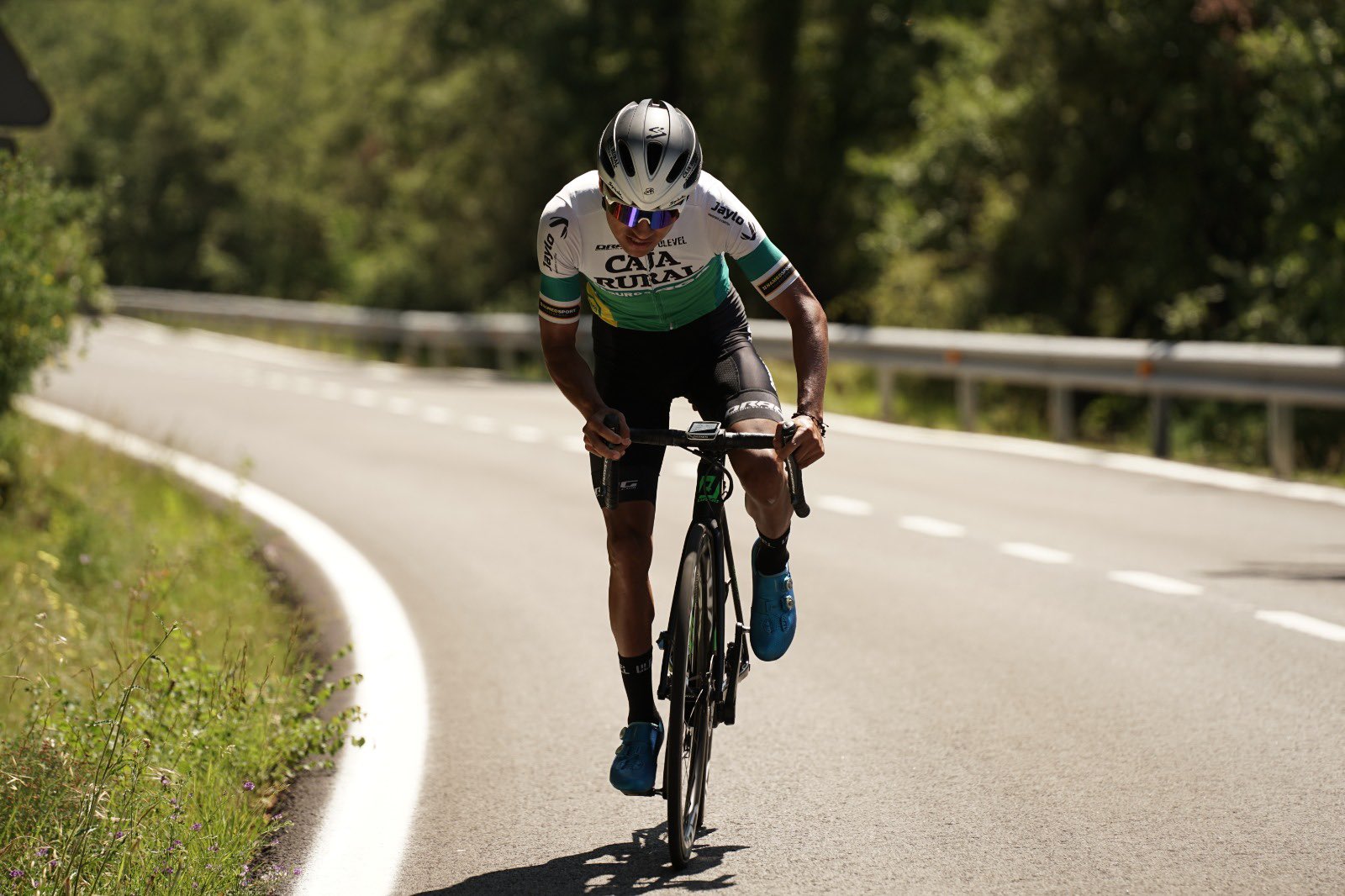 Einer Rubio no tomó la partida y Yesid Pira se llegó con el lote en la tercera etapa del Tour de Hungría 2022