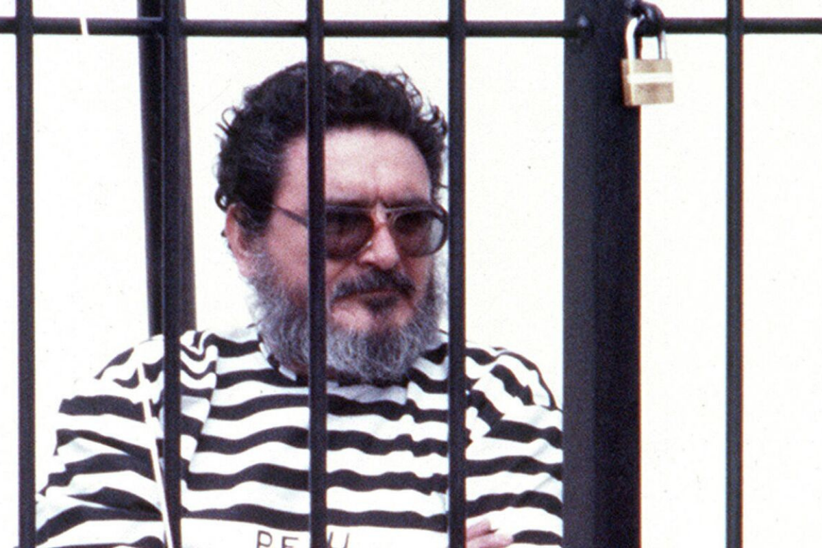 Partido comunista español hizo apología del terrorista Abimael Guzmán