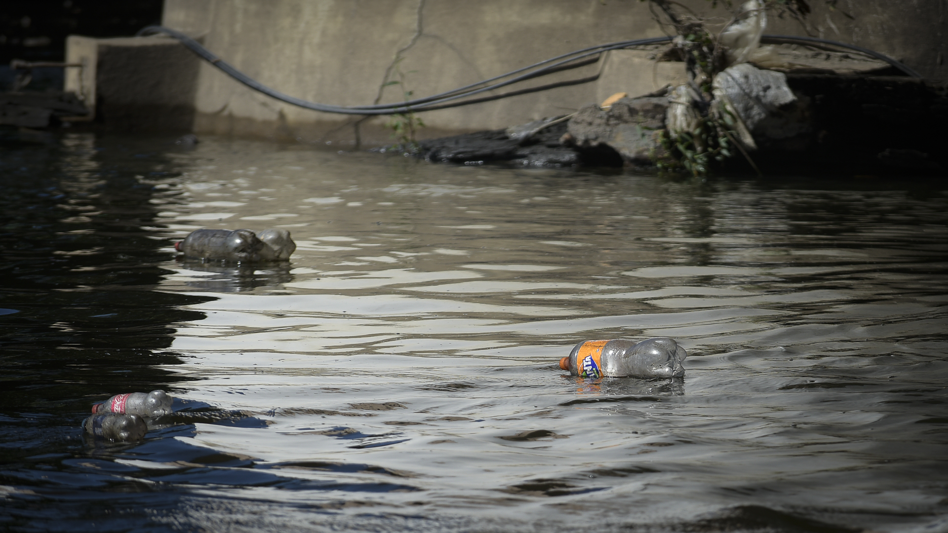 Actualizaron los montos de las multas por contaminar cursos de agua
