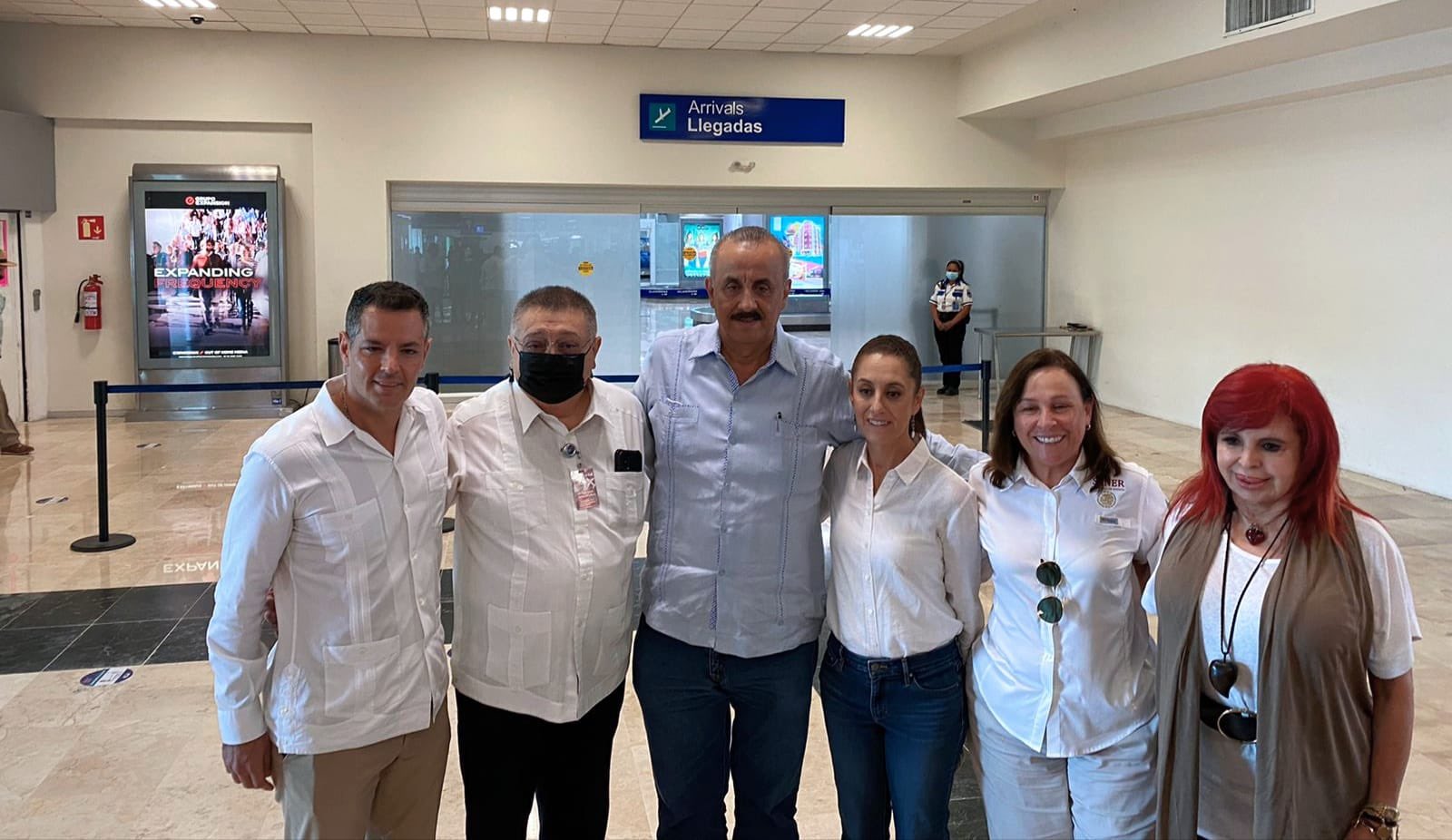 Tundieron al priista Alejandro Murat por viajar con Sheinbaum y morenistas: “Entrega Oaxaca al morenismo”