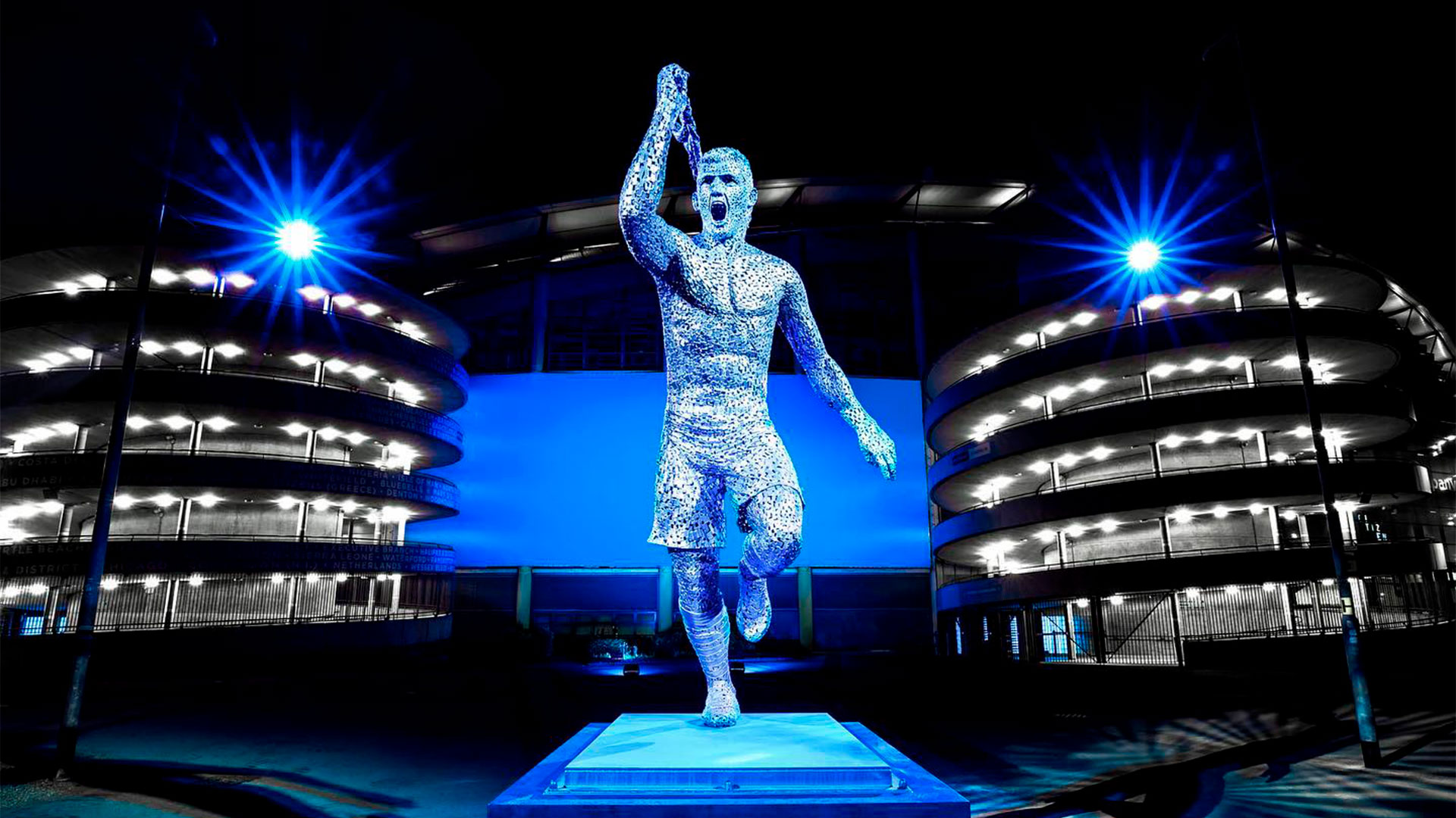 El impactante reconocimiento del Manchester City al Kun Agüero: la estatua que inauguraron a las afueras del estadio