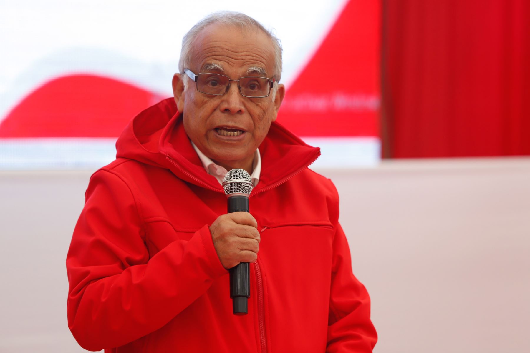 Aníbal Torres tras ataques a ministros: “Esos incapaces no pueden seguir insultando”