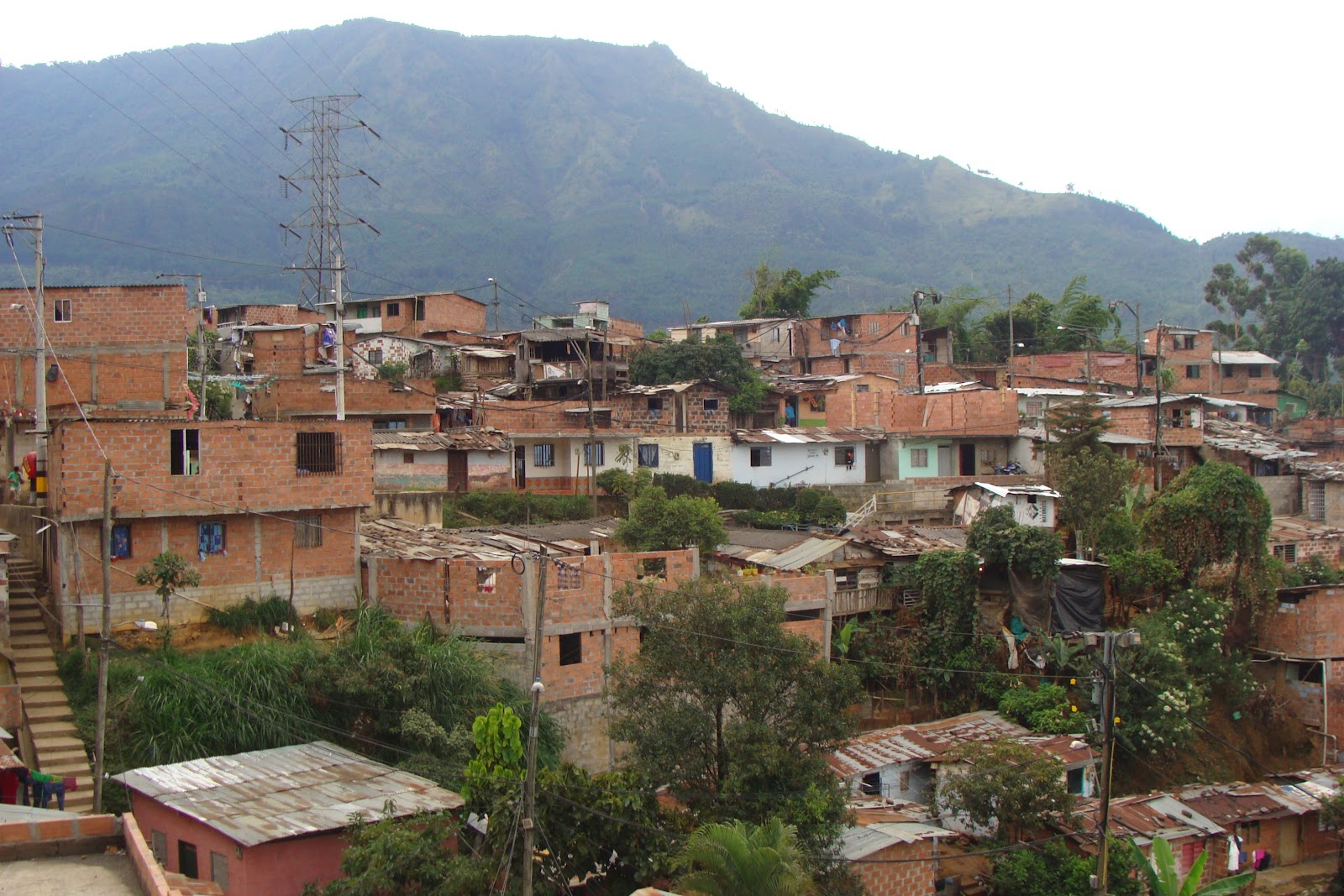 Personería solicita suspender demolición de casas en Villatina, Medellín