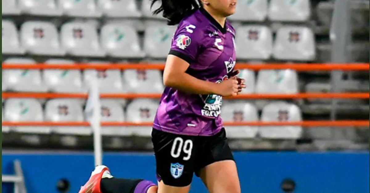 El golazo de Charlyn Corral en la liguilla que está dando de qué hablar