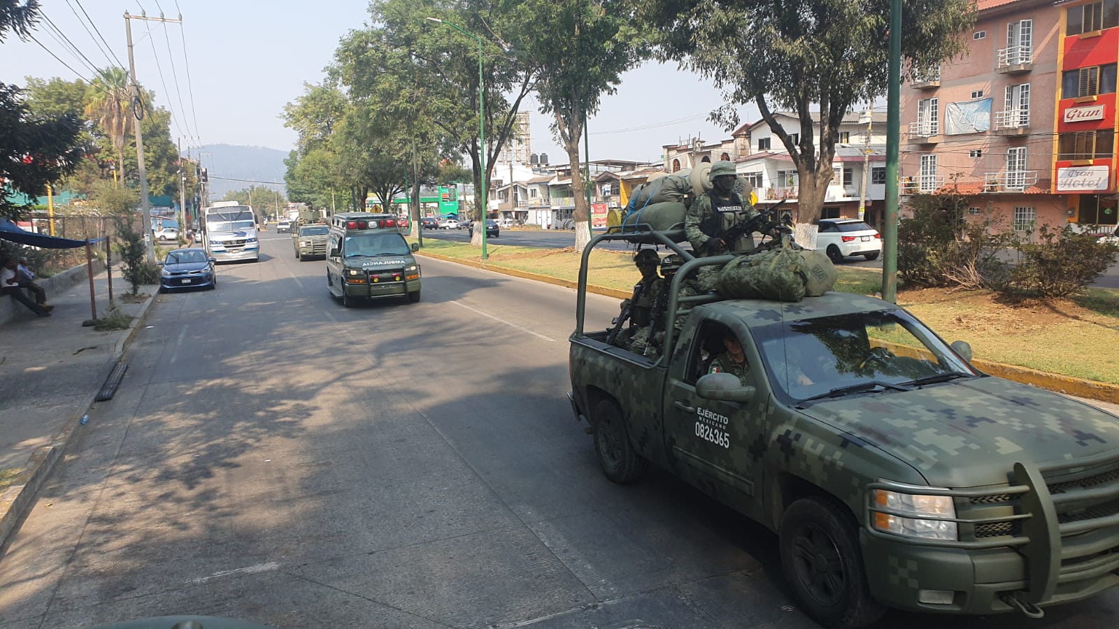 Sedena justificó la huida del Ejército en Michoacán porque los civiles “estaban desarmados”