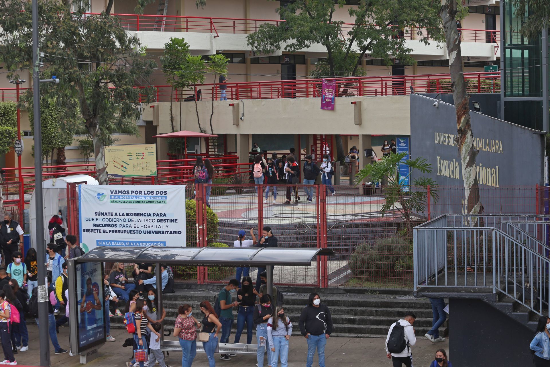 Cayó profesor de la Universidad de Guadalajara por presunto abuso sexual a estudiante