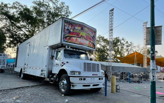 Jornada violenta en Cuernavaca: tres cuerpos en una camioneta y un muerto durante una balacera en una fiesta