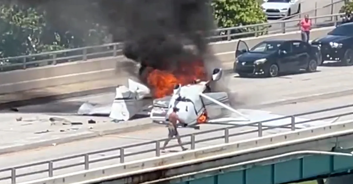 Se estrelló una avioneta contra un puente de Miami