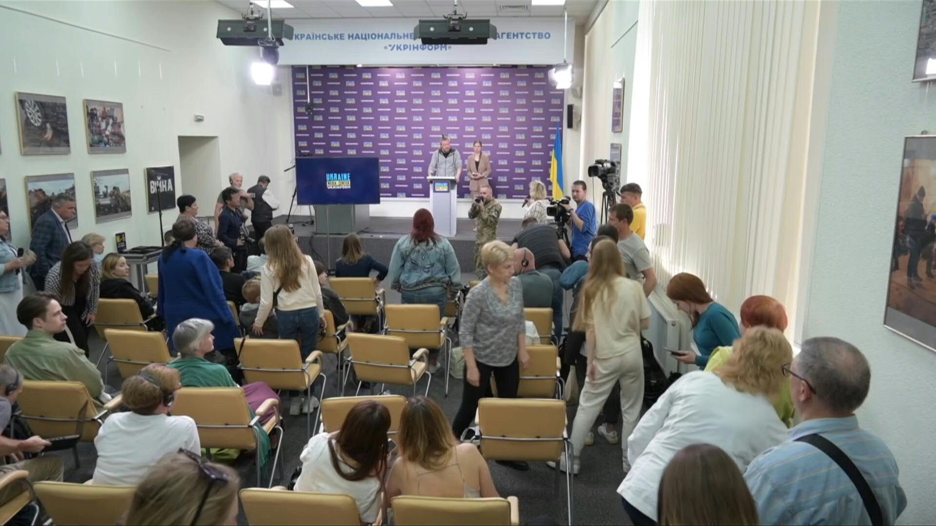 Continúan los combates en Ucrania y nadie menciona negociaciones