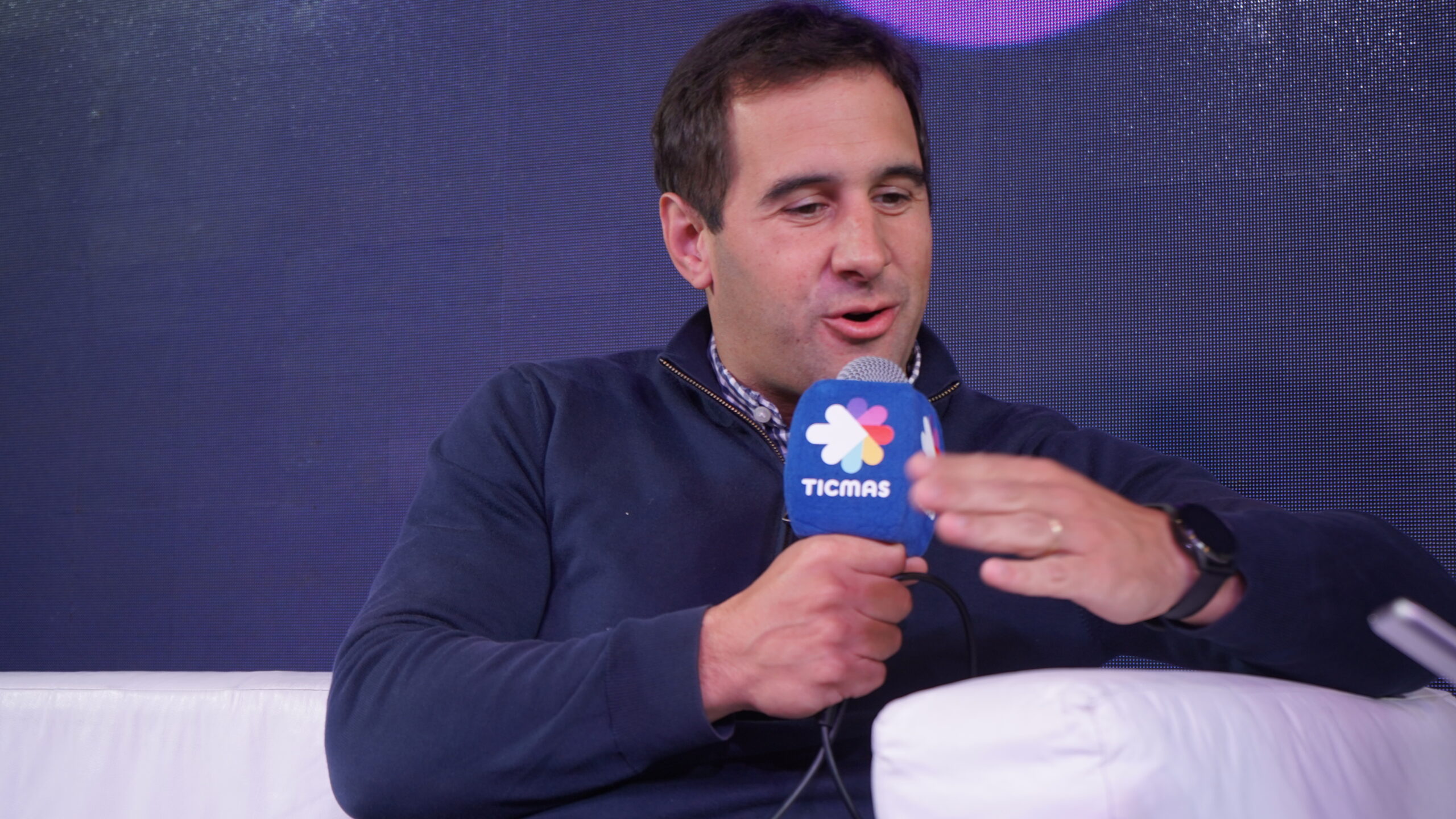 Agustín Porres: “Nuestro sistema educativo carece de confianza entre los padres y los docentes, entre los docentes y los Ministros”