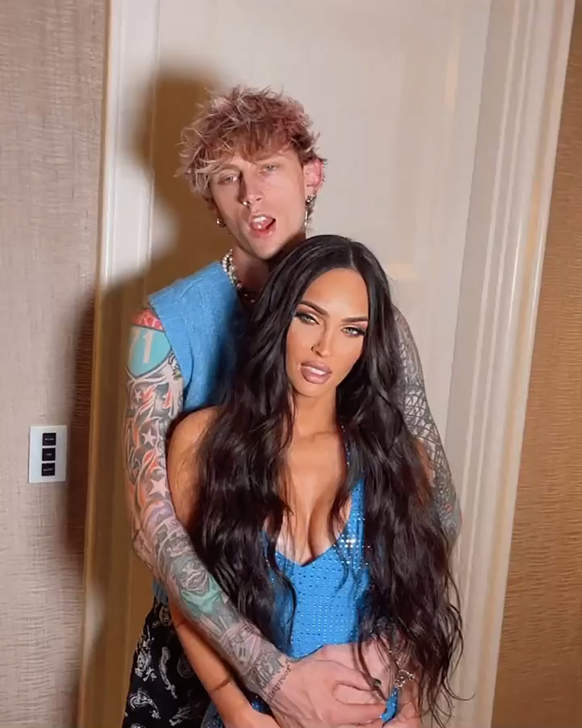 Megan Fox contó que hizo un agujero en su ropa para tener sexo con Machine Gun Kelly
