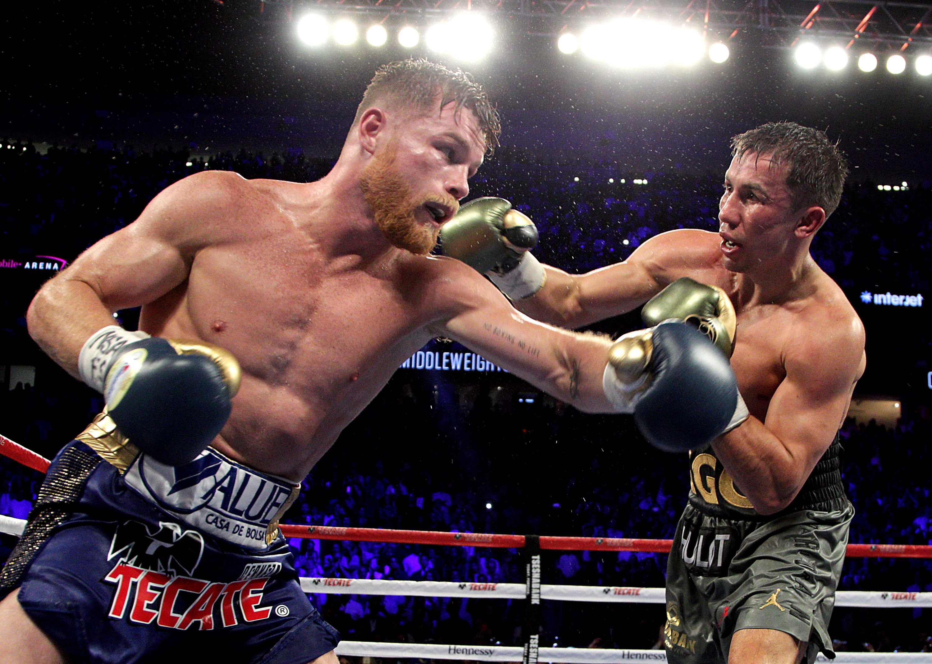 Canelo Álvarez y Gennady Golovkin se enfrentaron en 2017 y 2018, con un empate y victoria para el mexicano como resultados (Foto: AFP)