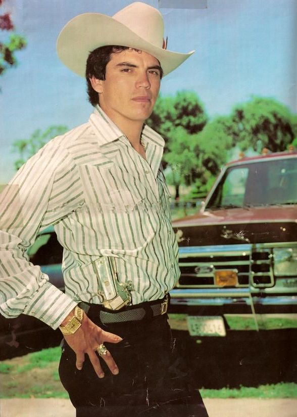 La muerte de Chalino Sánchez también fue atribuida al crimen organizado (Foto: Twitter@RedPinacate)