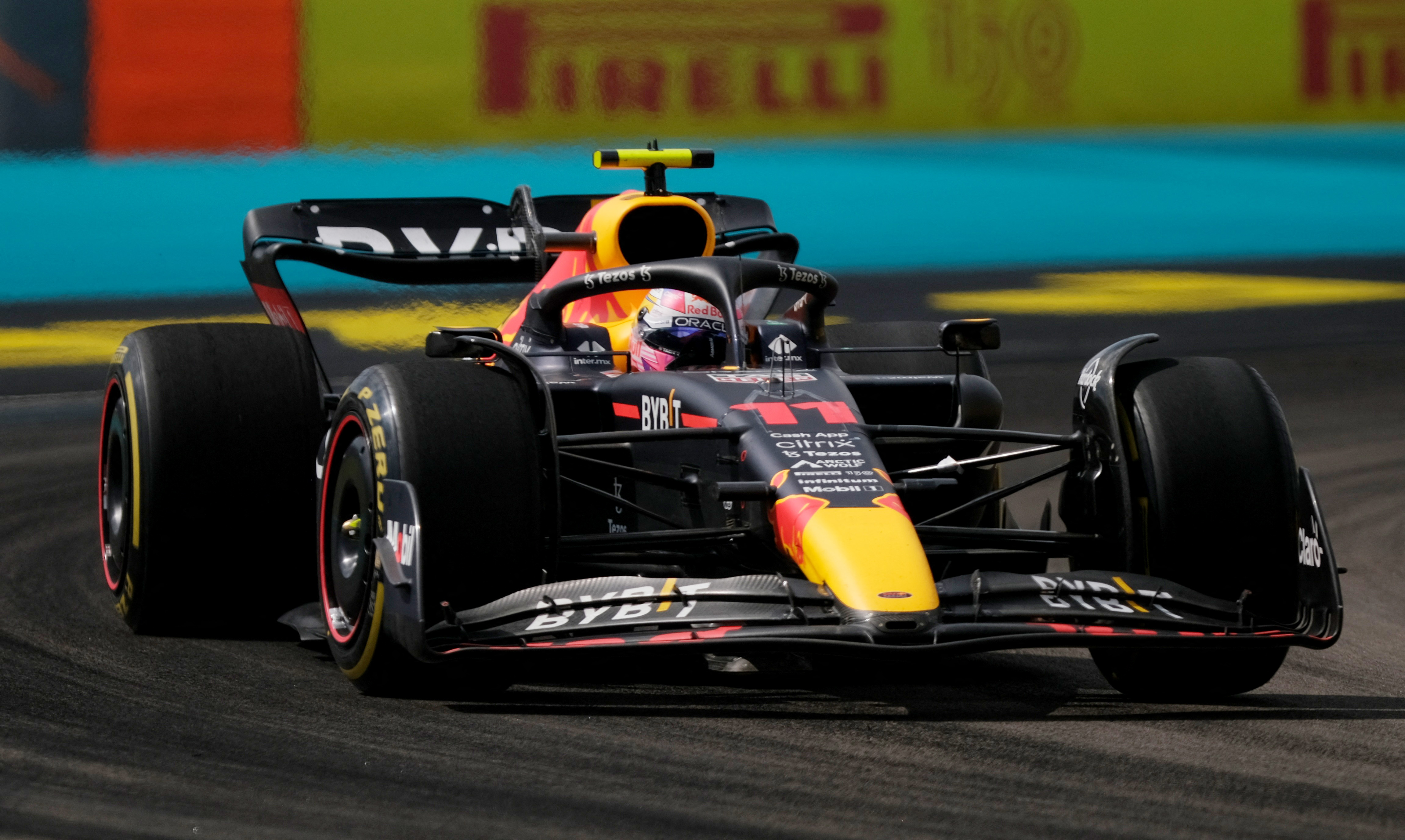 Formula One F1 - Miami Grand Prix - Miami International Autodrome, Miami, Florida, U.S. - May 8, 2022 Red Bull's Sergio Perez in action during the race REUTERS/Ricardo Arduengo