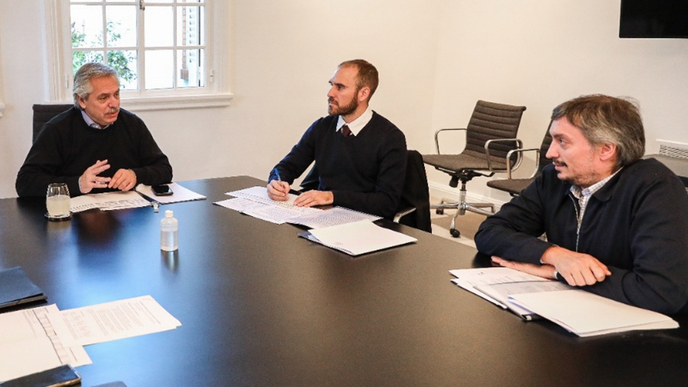 Alberto Fernández, junto a Martín Guzmán y Máximo Kirchner (NA)