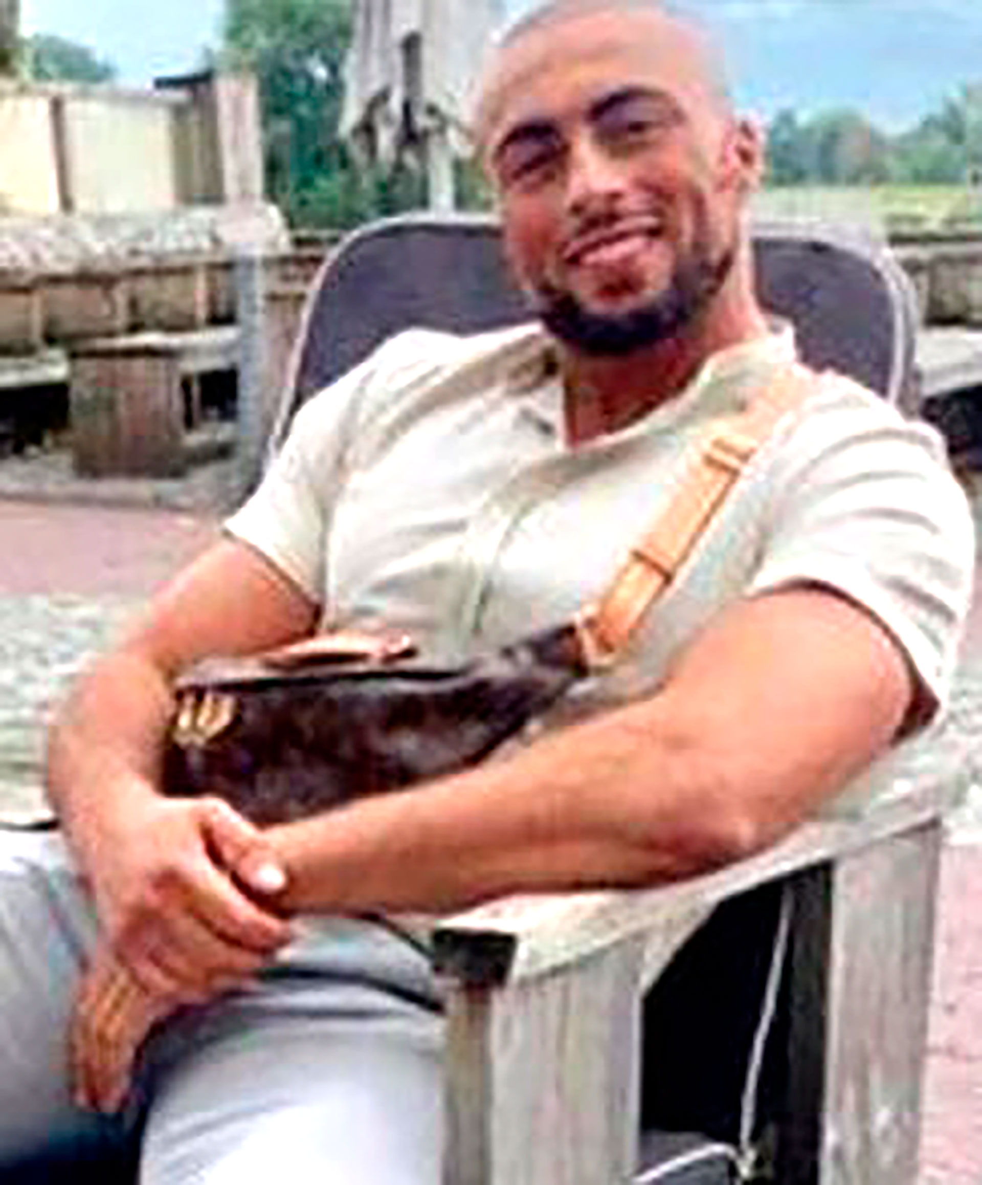 Mourad Lamrabatte, que llegó a jugar profesionalmente en el Vitesse, ahora era entrenador de kickboxing.