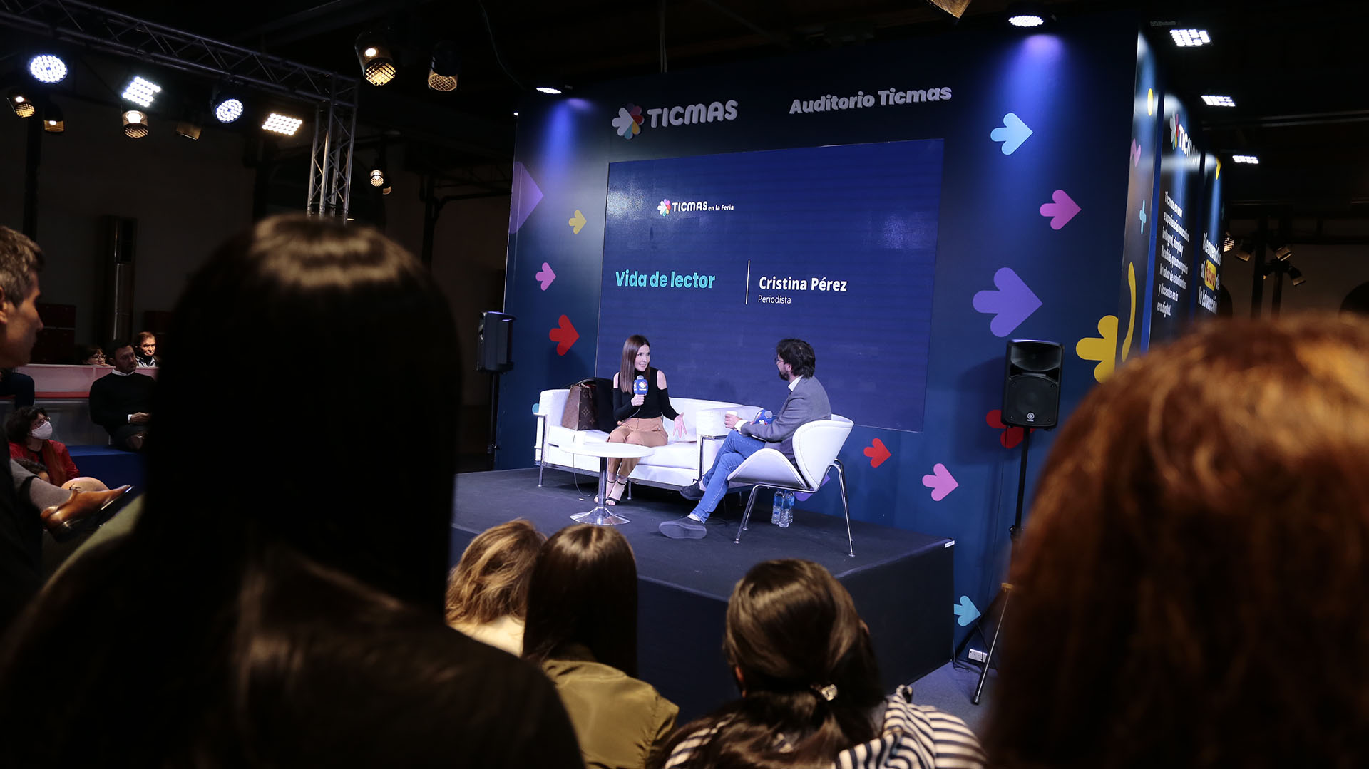 Cristina Pérez habló ante un auditorio colmado