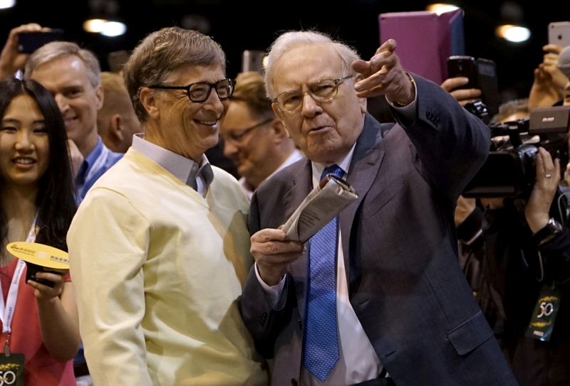 Dos famosos líderes introvertidos, Buffett y Gates, que además son amigos (REUTERS/Rick Wilking)