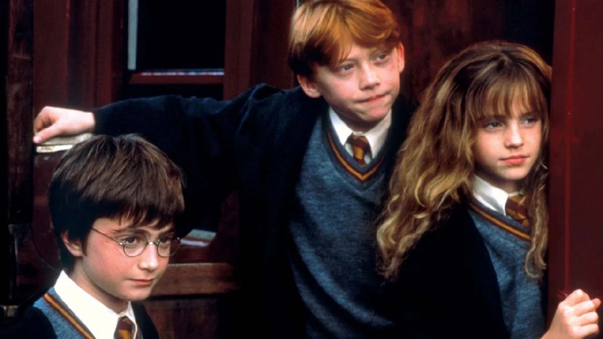 La mundialmente famosa autora de la saga Harry Potter siempre aseguró que escribió las novelas del pequeño mago porque deseaba pasar tiempo a solas con sus pensamientos (Warner Bros.)