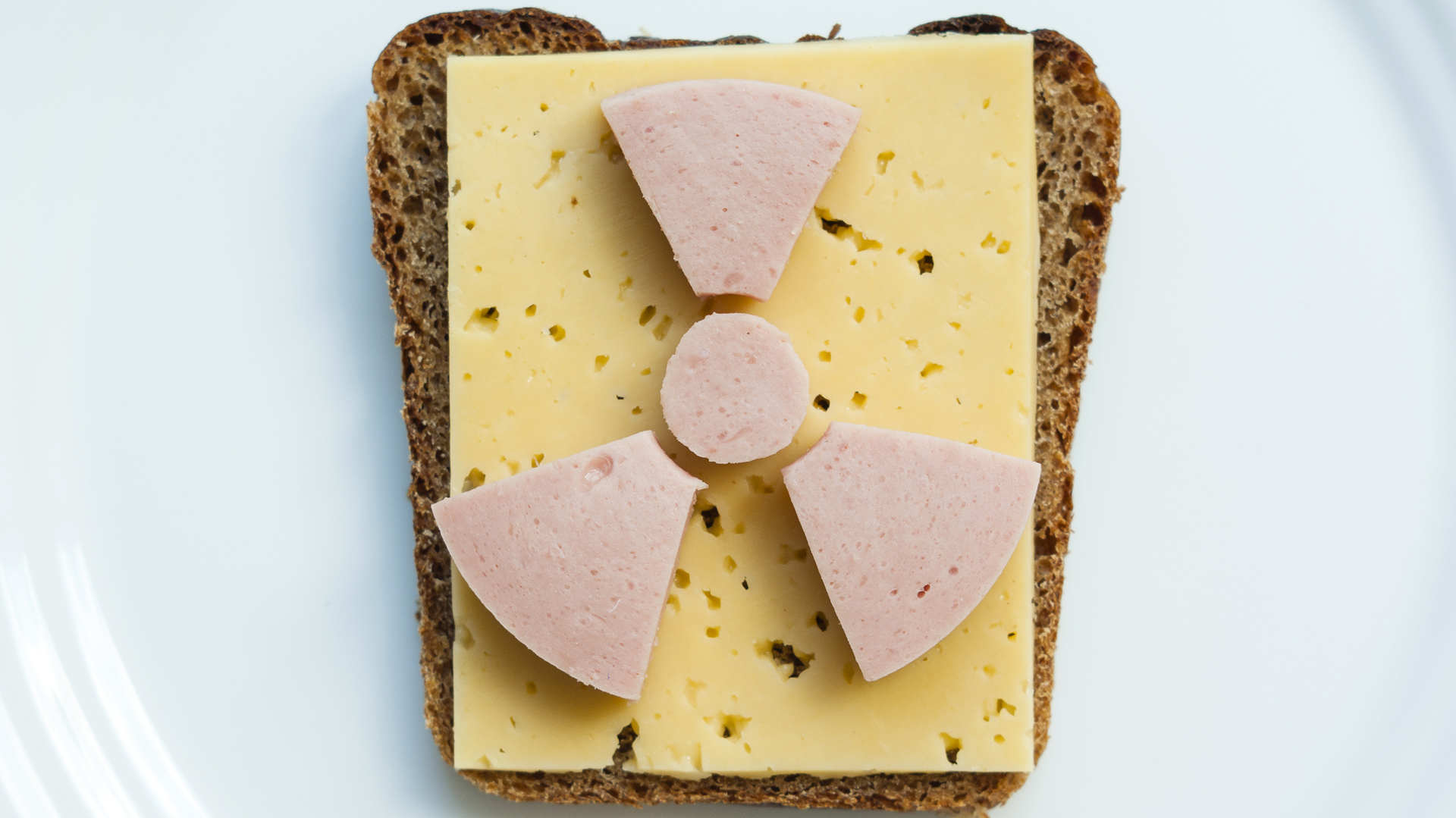 Otro de los mitos sobre los eclipses apunta a que si se prepara comida durante el tiempo que dura el fenómeno astrológico puede ser dañina (iStock)