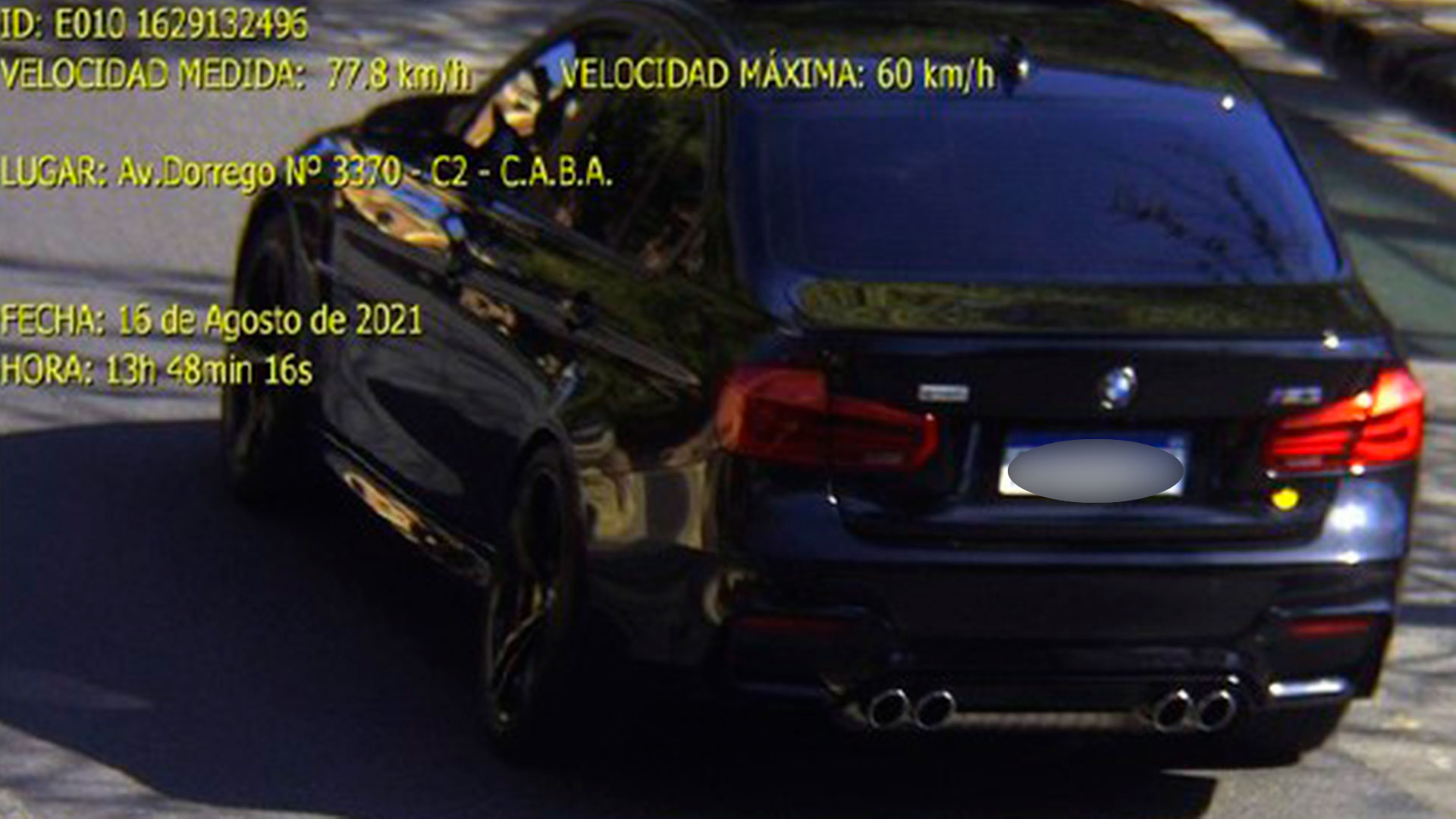 El BMW M3 de Patricelli, captado en una fotomulta.