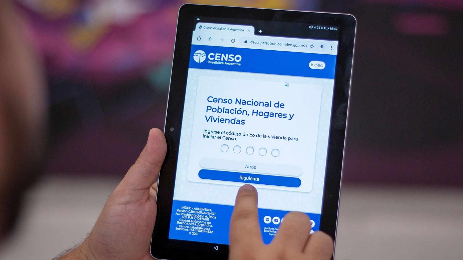 El primer censo nacional en el país se llevó a cabo entre el 15 y el 17 de septiembre de 1869, bajo la presidencia de Domingo F. Sarmiento. Pasaron casi 153 años