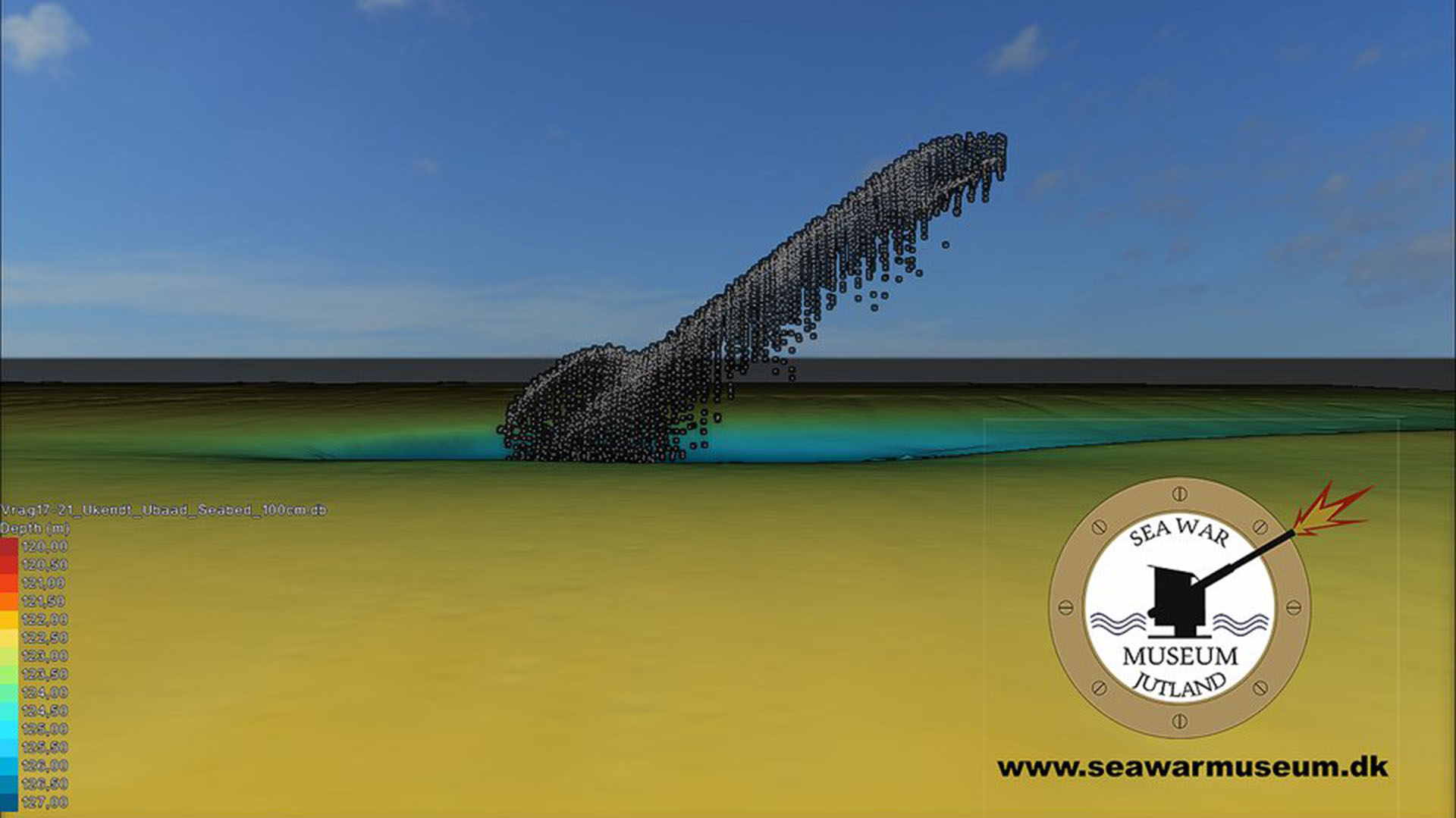 El U-3523 fue hallado a unas 9 millas náuticas (16,6 km) al oeste de la posición en que fue reportado por el bombardero que lo atacó