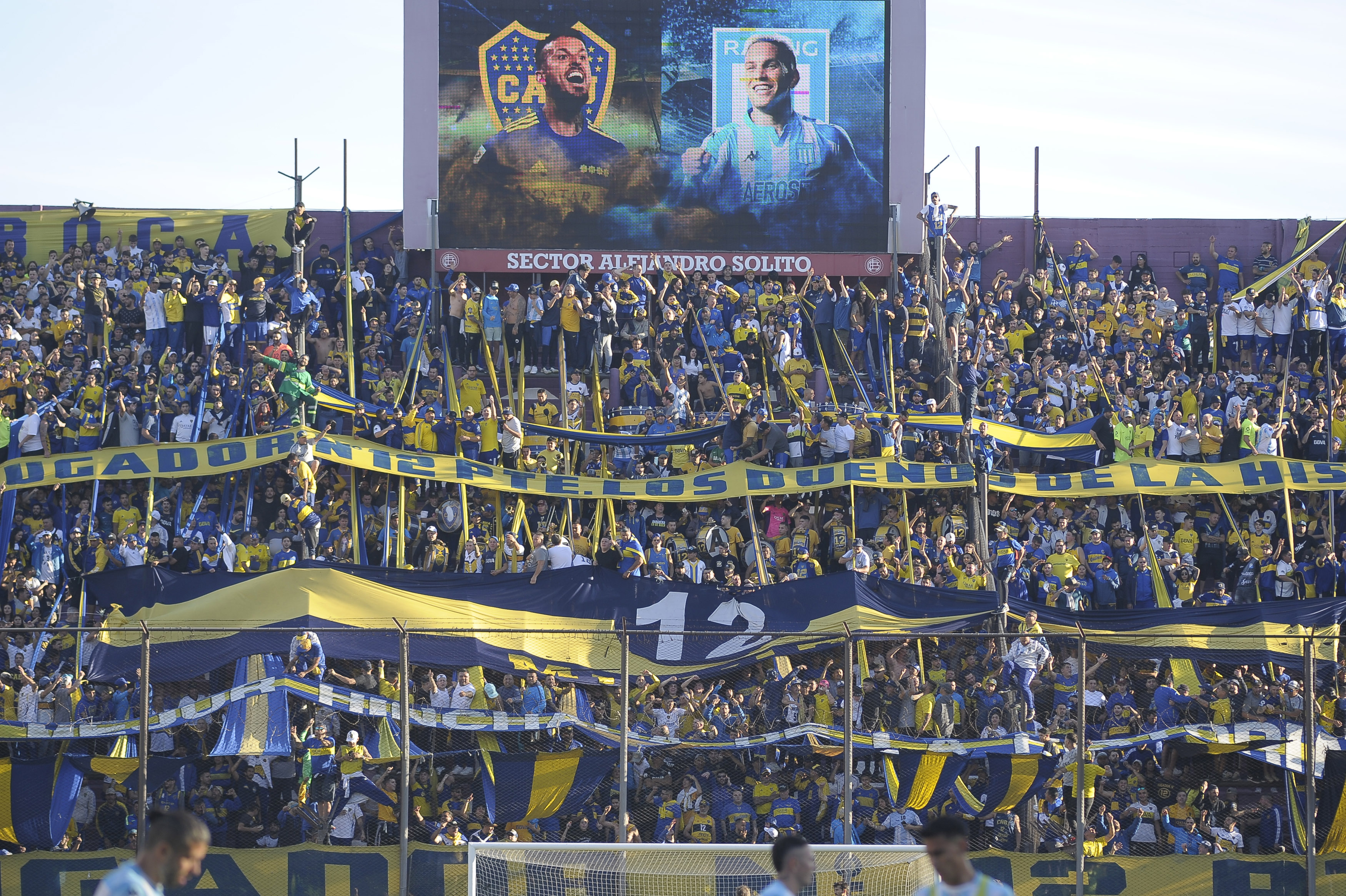 Los Xeneizes empujaron a sus jugadores pese a que no fue el mejor partido: en el final deliraron con la victoria