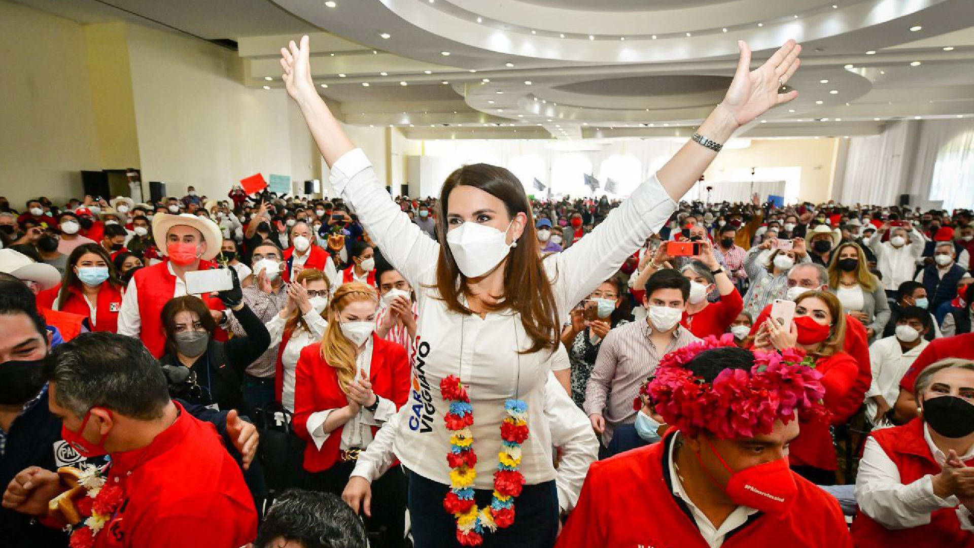 El PRI y la coalición Va por México promovieron a Carolina Viggiano como candidata para Hidalgo (Foto: Twitter / @alitomorenoc)