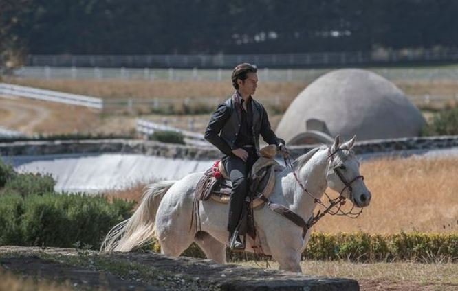 Juan Osorio aseguró que en ninguna de las canciones su hijo hizo playback y que se esforzó para cantar regional mexicano (Foto: Instagram/@elultimoreymx)