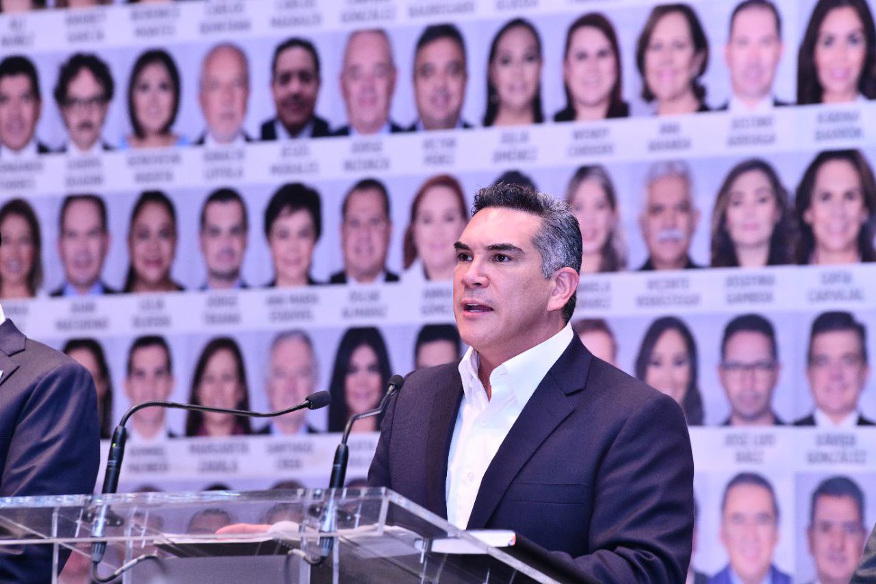 Alejandro Moreno acusó a Morena de querer imponer una dictadura (Foto: Twitter/@alitomorenoc)