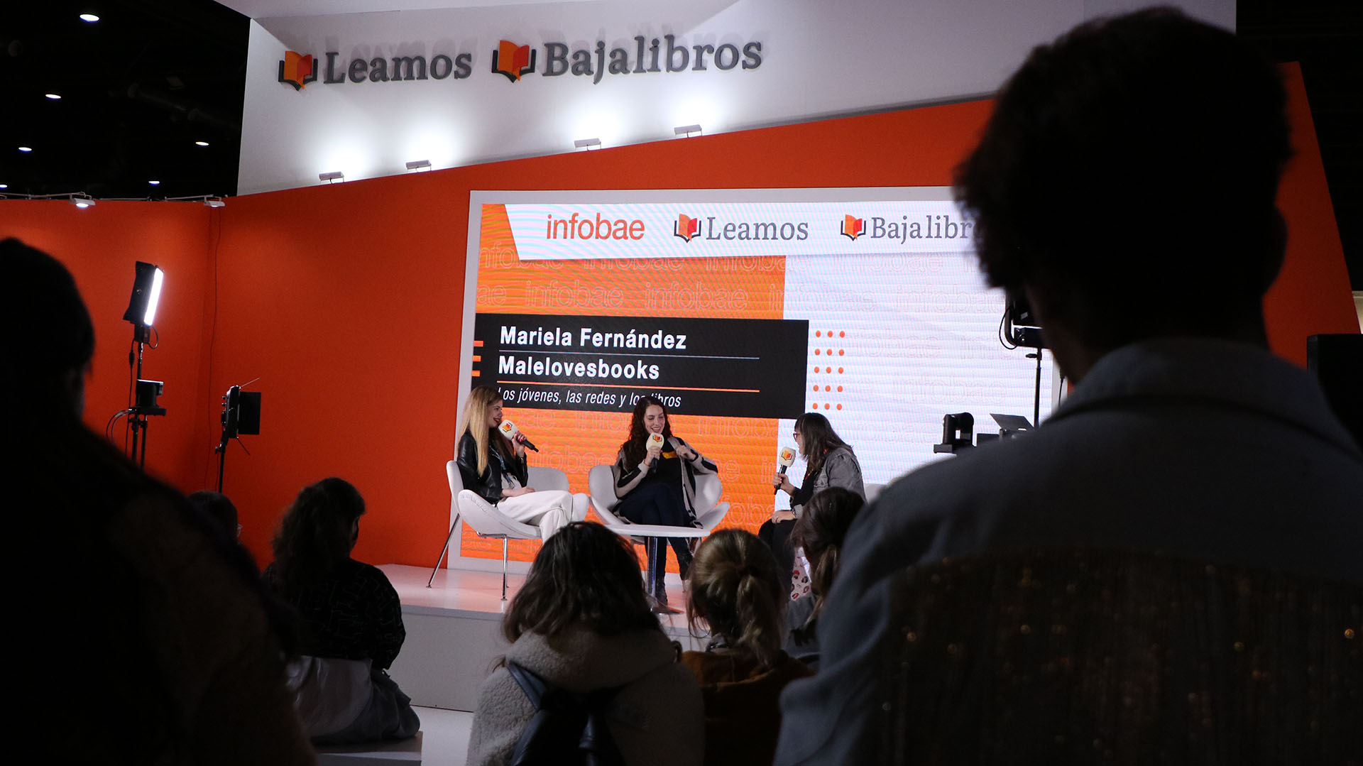 La presencia de los jóvenes en la Feria fue masiva y pujante, y sus referentes participaron de entrevistas públicas. / Crédito: Augusto Fornaciari