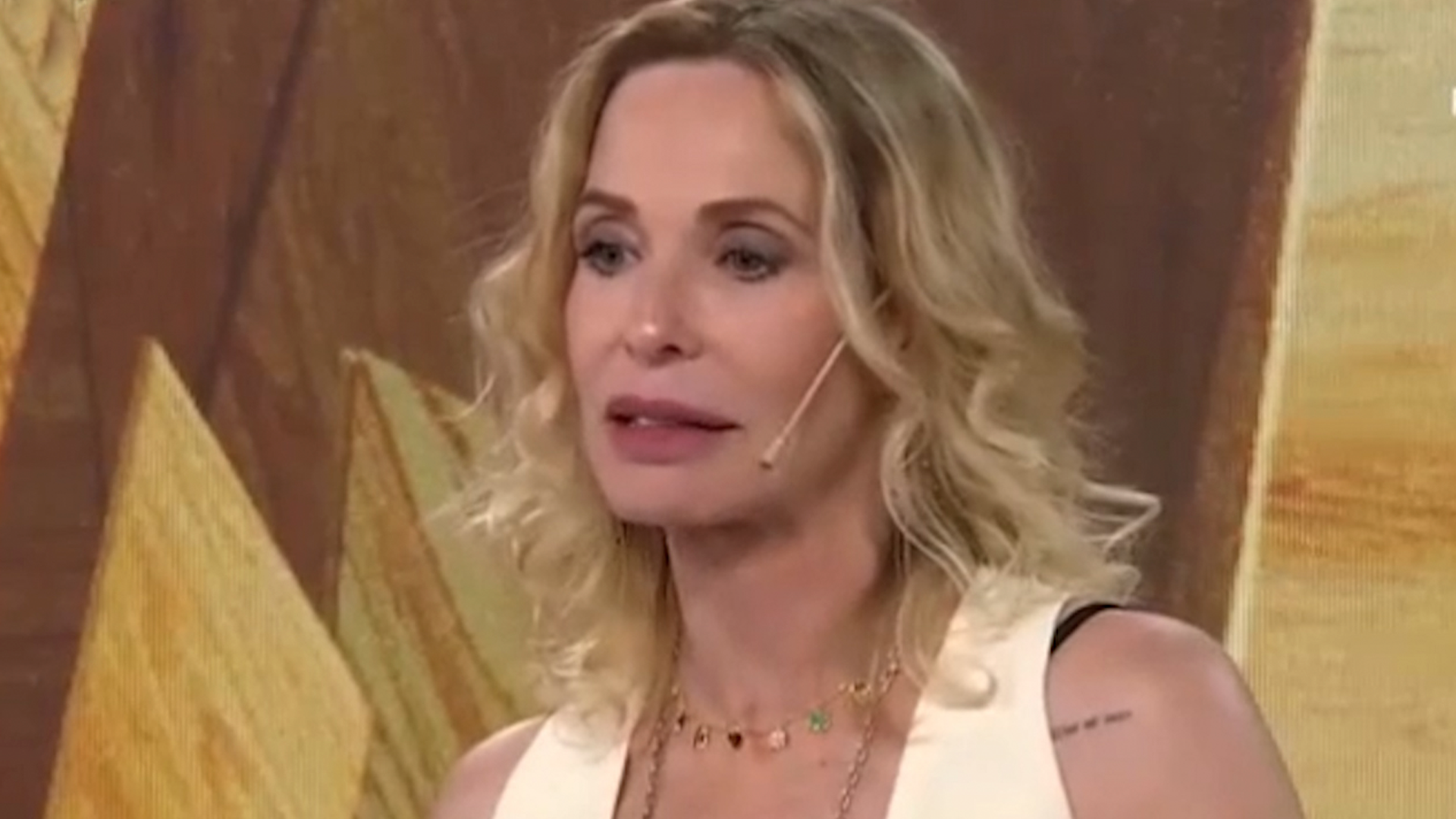 "En mi caso con Ángela, me sentí sola y realmente estábamos solas. No pasamos hambre, pero sí llegué al extremo de estar justa y de tener que pedirle plata a un amigo”, dijo Gloria Carrá