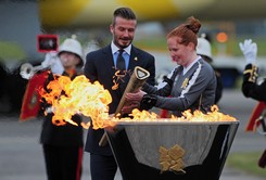 David Beckham recibió la antorcha olímpica aquel 18 de mayo de hace 10 años, semanas antes de Londres 2012. (CARL COURT/AFP/GettyImages)
