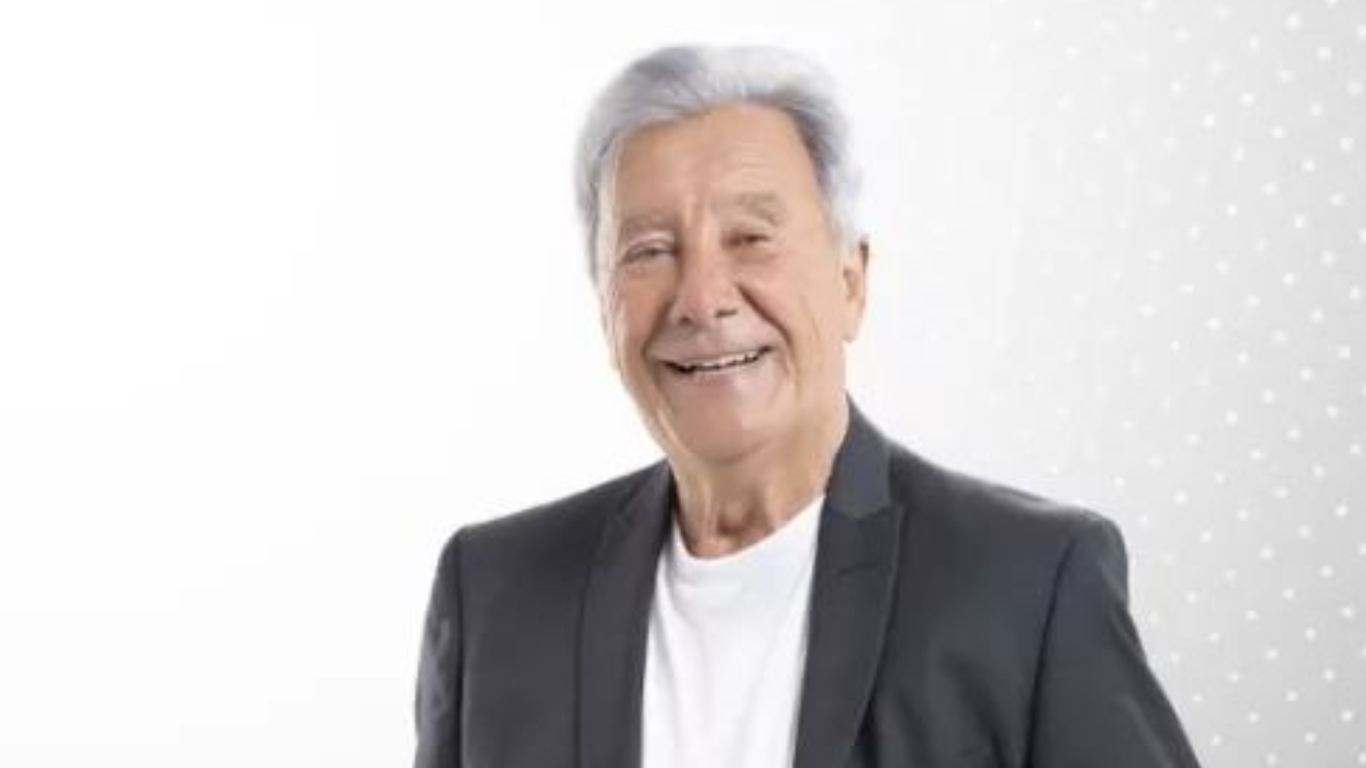 Juan Alberto Mateyko conduce "La movida de la noche", de lunes a viernes de 22 a 00 en Radio Mitre Córdoba