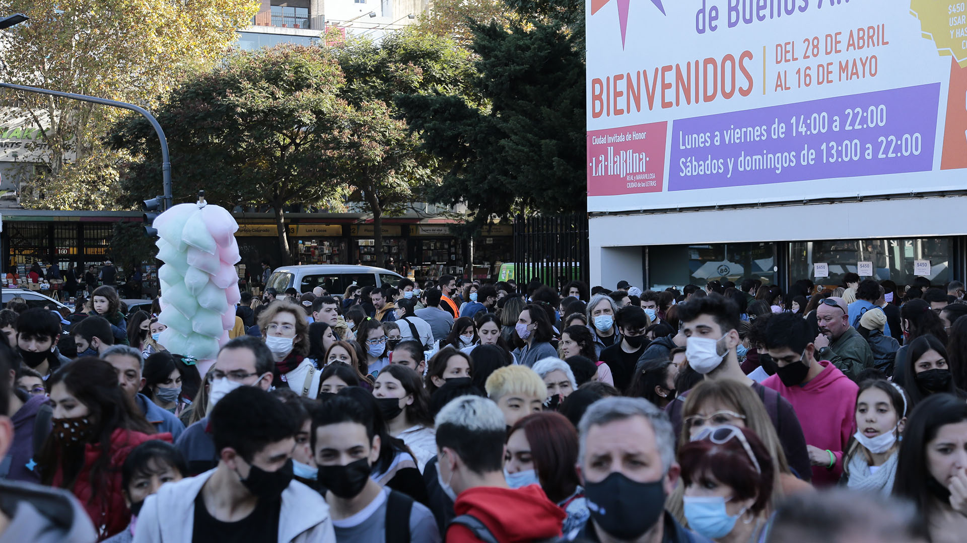 Mucho más que dos. La entrada de la Feria del Libro.