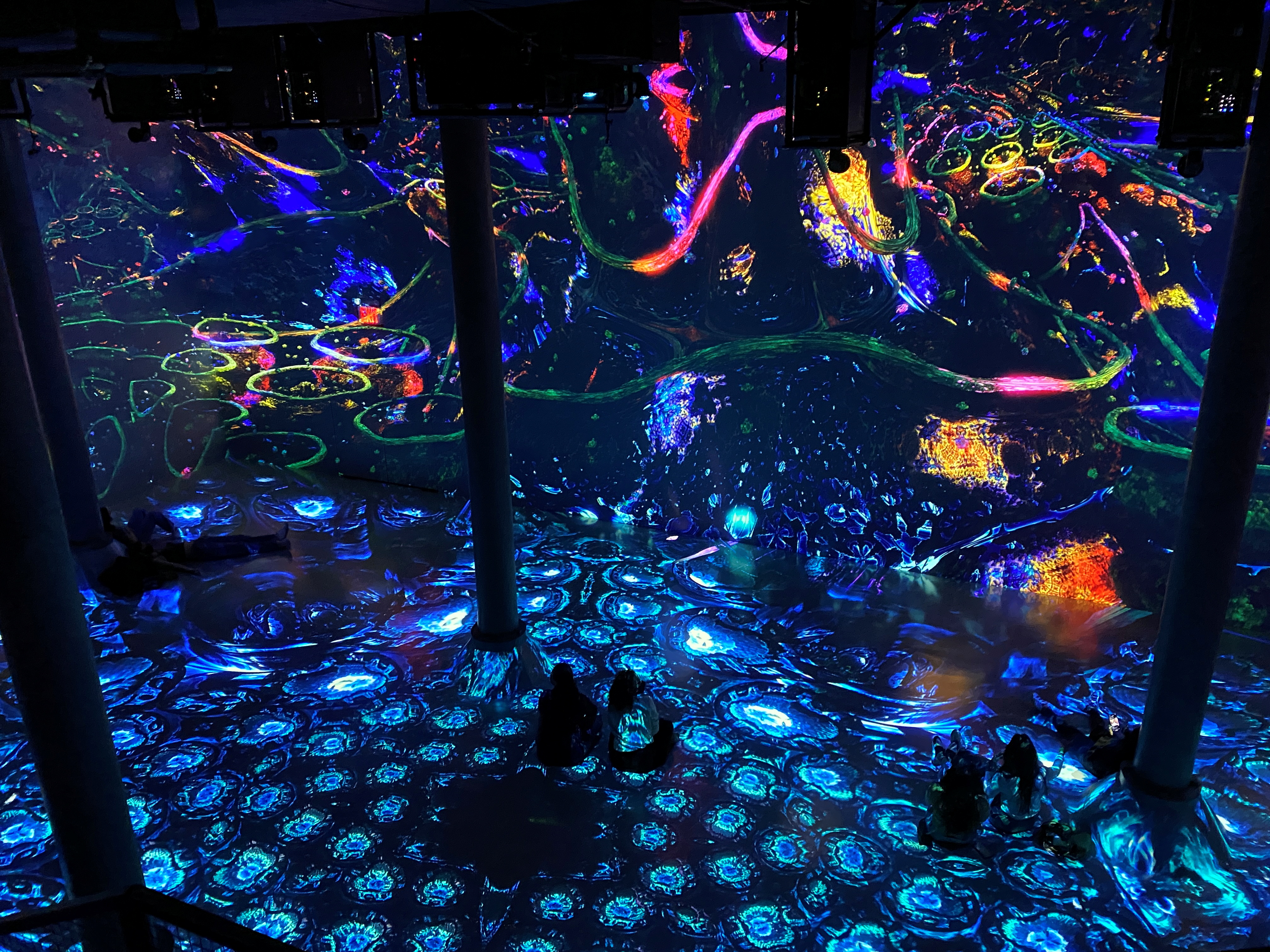 Una obra con fractales de Julius Horsthuis en New York/ REUTERS/Roselle Chen