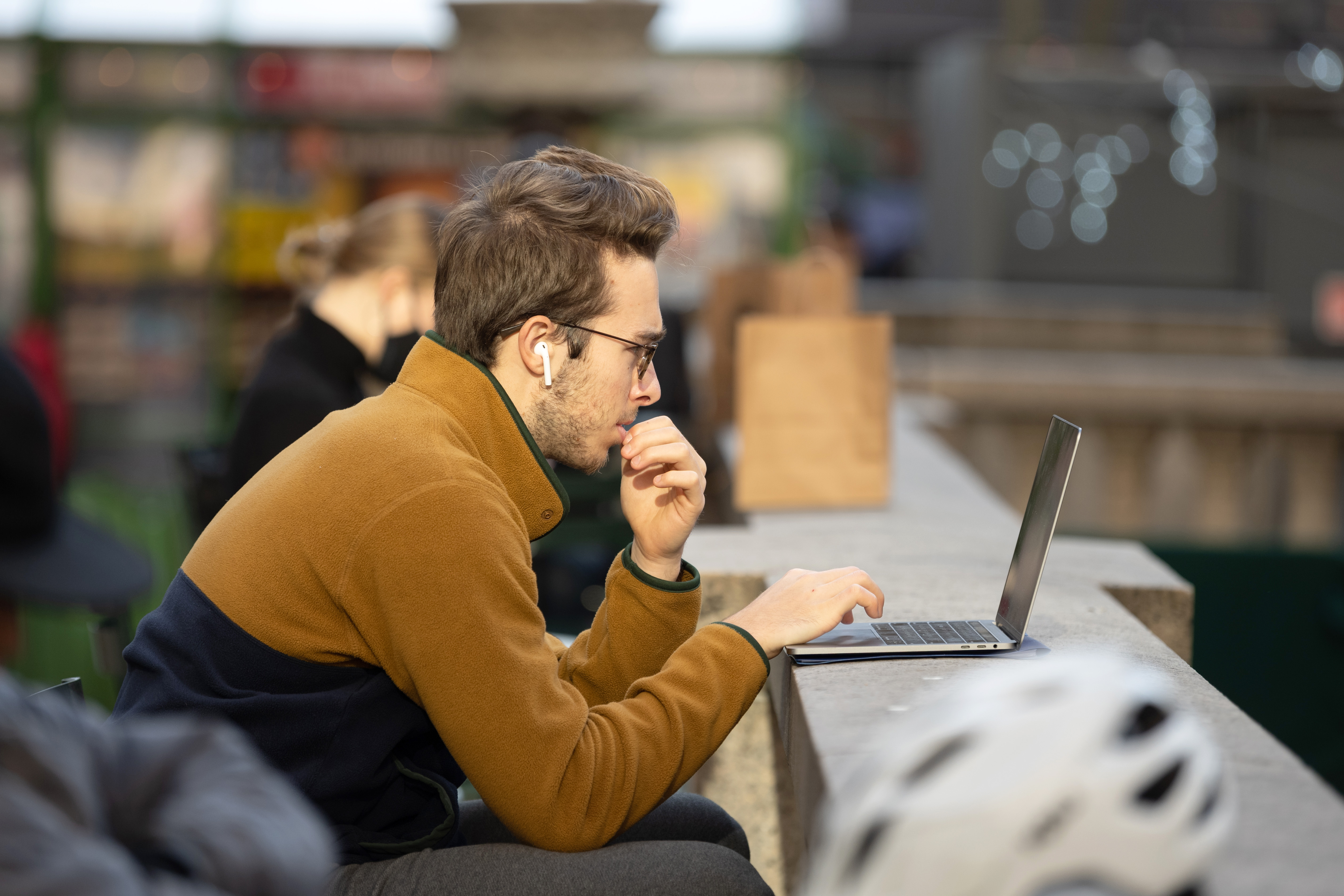 Los cursos tanto de Coursera como Ambiente Virtual de Idiomas son gratuitos y en línea. Foto: Getty Images