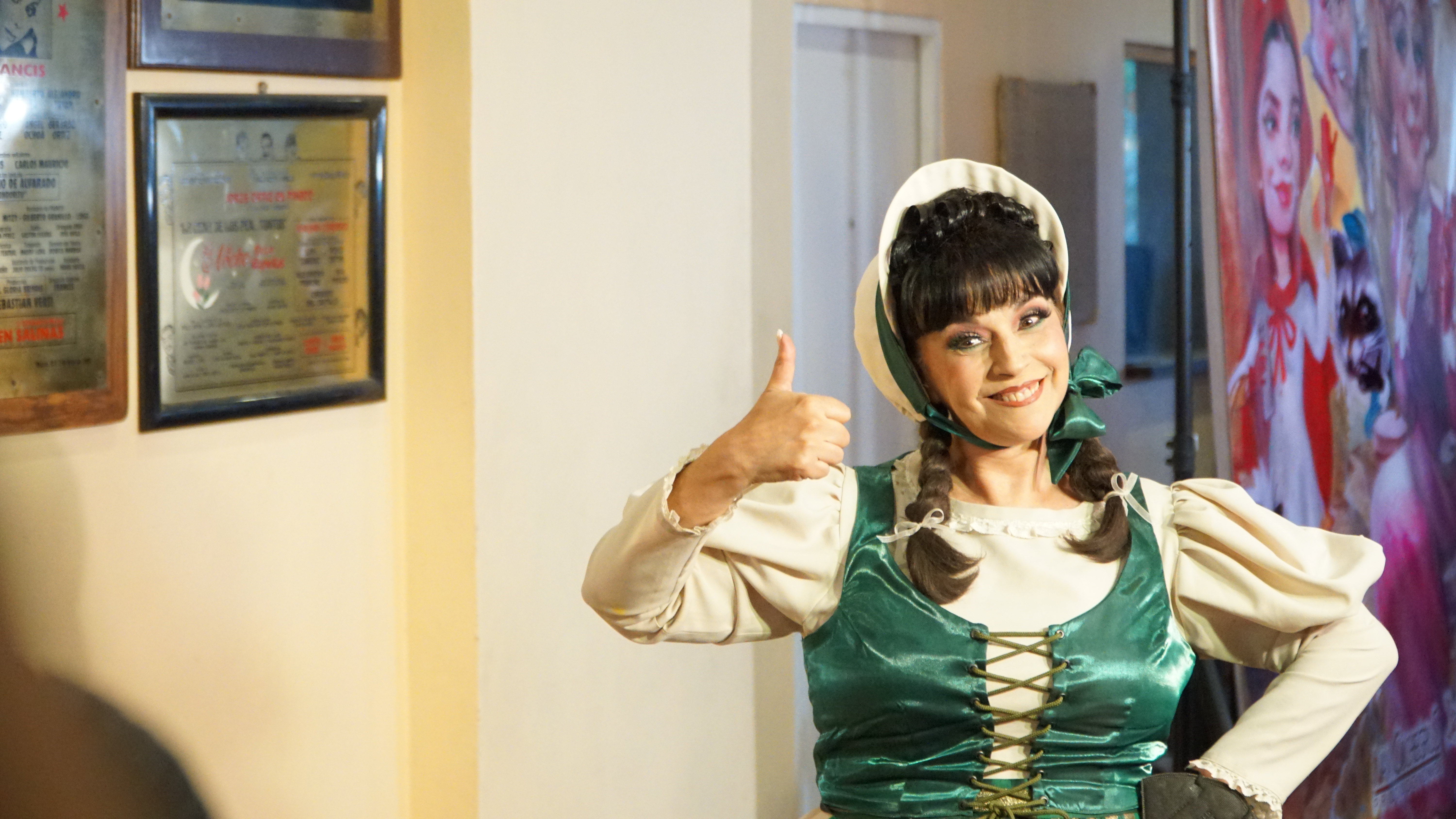 Alma Fuentes Gómez "Cositas" se dijo feliz por que la diva regresara en una obra infantil (Foto: Lalo Cano)