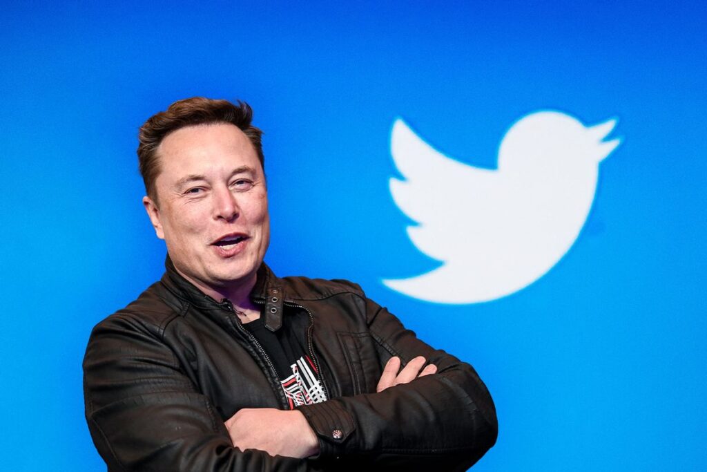 Elon Musk, el hombre más rico del mundo, puso en suspenso temporalmente el acuerdo de compra de USD 44.000 millones por Twitter. (foto: Cadena Política)