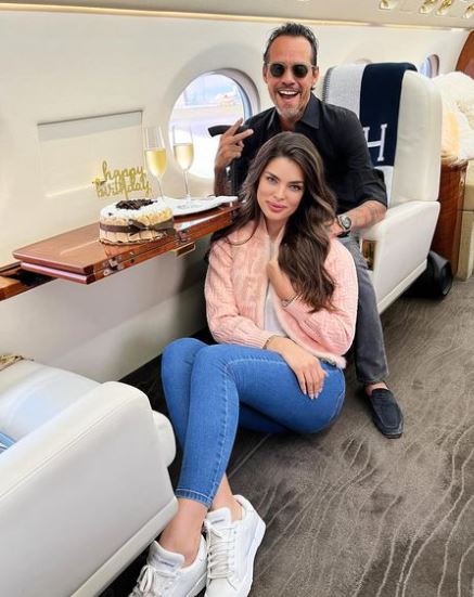 Entre la pareja existe una diferencia de edad de aproximadamente 31 años. (Captura: @nadiaferreira/Instagram)